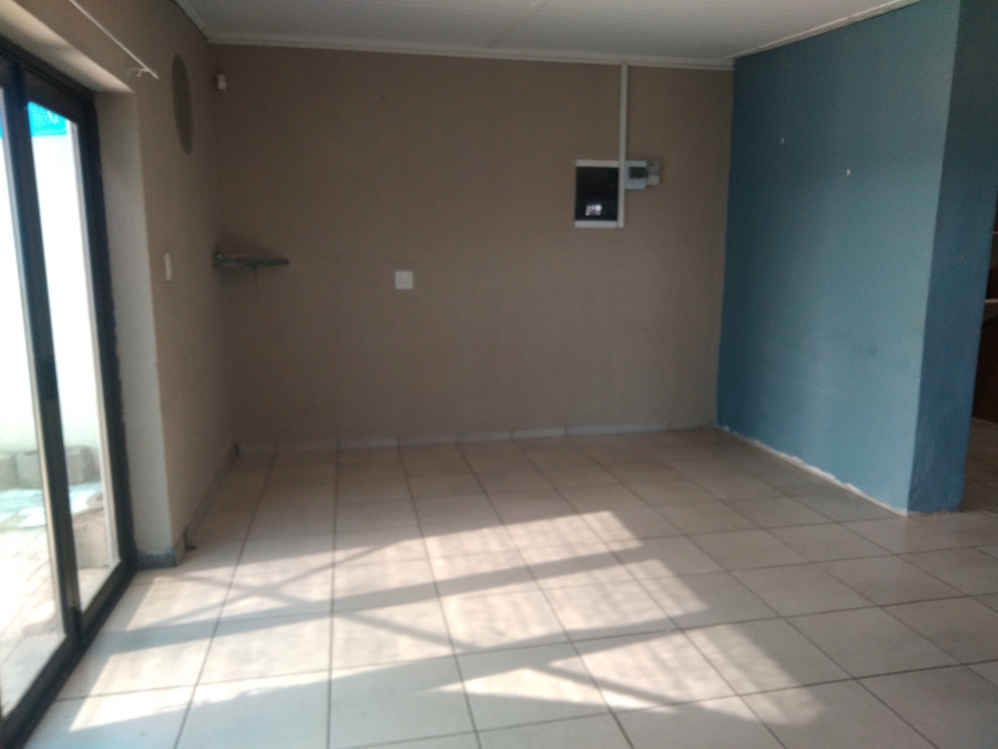 To Let 2 Bedroom Property for Rent in Vredenburg Rural Western Cape